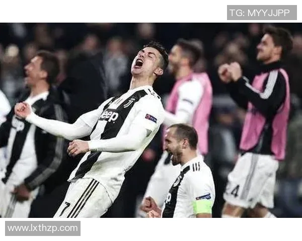 尤文图斯正式宣布签下C罗,创意甲最高价转会费纪录 尤文图斯正式宣布签下C罗,创意甲最高价转会费纪录